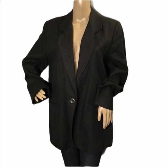 Harve Benard Jackets & Blazers - Vintage Harve Benard Long Single Breasted Oversized Black Blazer Large?